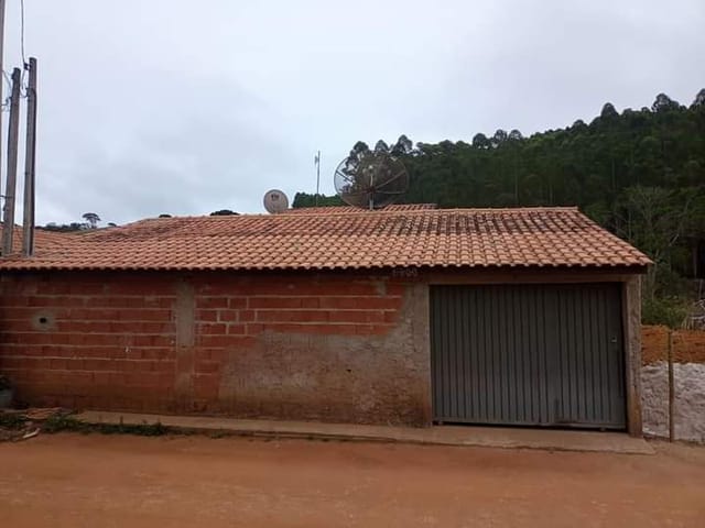 Casa com 500m², à venda, no bairro Pinhal Novo em Lorena