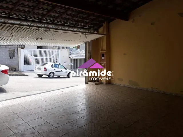 Casa com 175m² 3 quartos e 2 banheiros, à venda, no bairro Altos da Vila Paiva em São José dos Campos