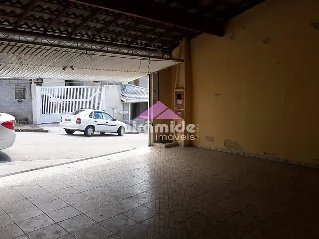 Casa com 175m² 3 quartos e 2 banheiros, à venda, no bairro Altos da Vila Paiva em São José dos Campos