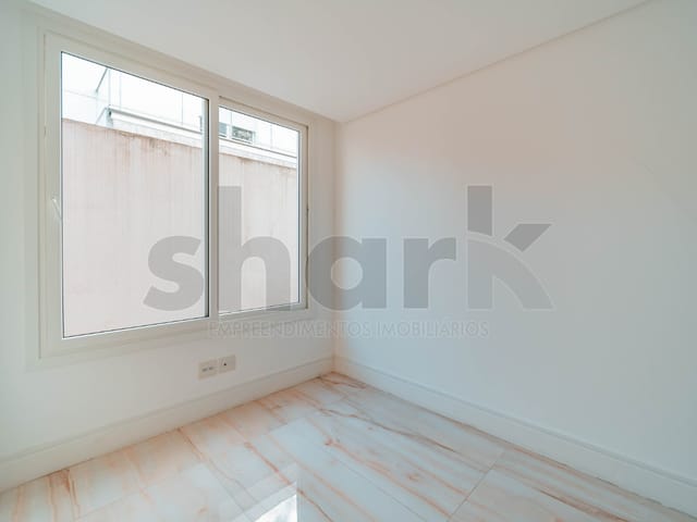 Casa com 650m² 4 quartos e 6 banheiros, à venda, no bairro Parque Colonial em São Paulo
