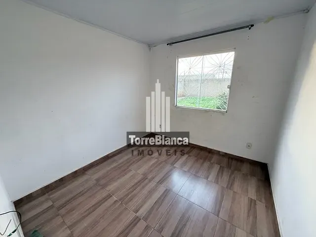 Casa com 50m² 2 quartos e 1 banheiro, à venda, no bairro Cará-cará em Ponta Grossa