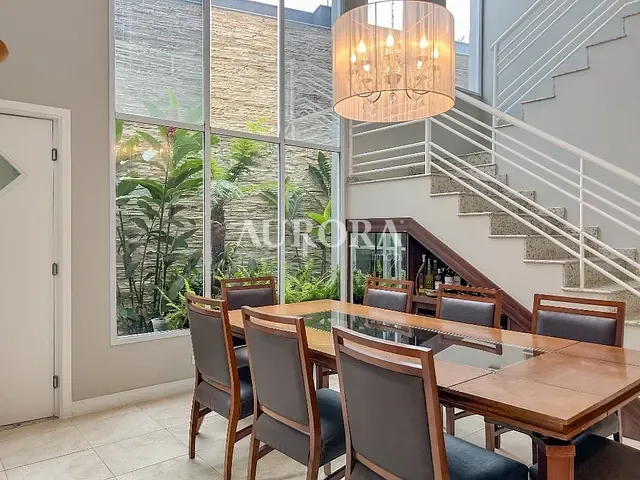 Casa com 332m² 3 quartos e 5 banheiros, à venda, no bairro H.U. em Londrina