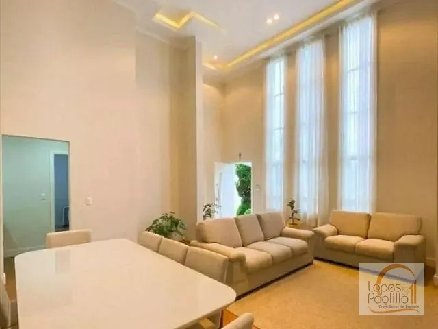 Casa com 310m² 3 quartos e 4 banheiros, à venda, no bairro Vila Santista em Atibaia