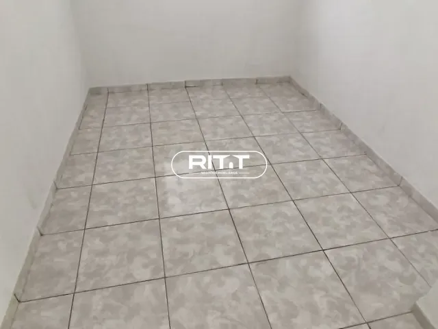 Casa com 330m², à venda, no bairro Parque Dom Pedro II em Campinas