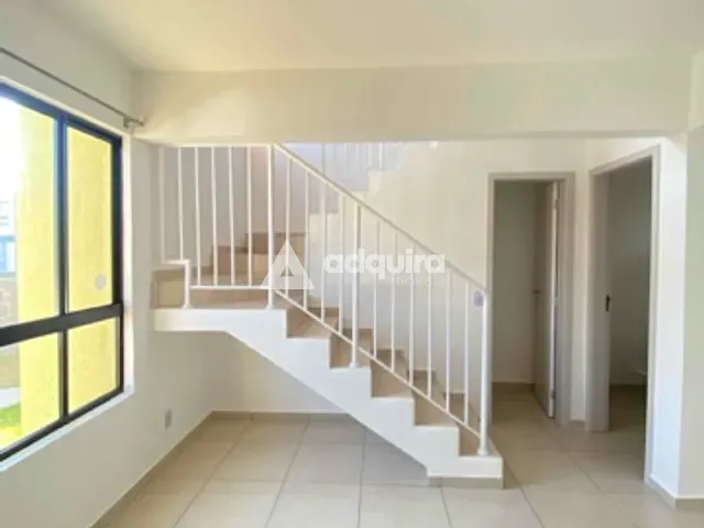 Casa 2 quartos e 1 banheiro, à venda, no bairro Jardim Carvalho em Ponta Grossa