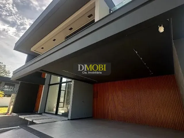 Casa com 383m² 3 quartos e 4 banheiros, à venda, no bairro Distrito Industrial em Cachoeirinha