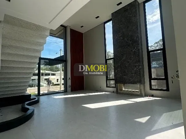 Casa com 383m² 3 quartos e 4 banheiros, à venda, no bairro Distrito Industrial em Cachoeirinha