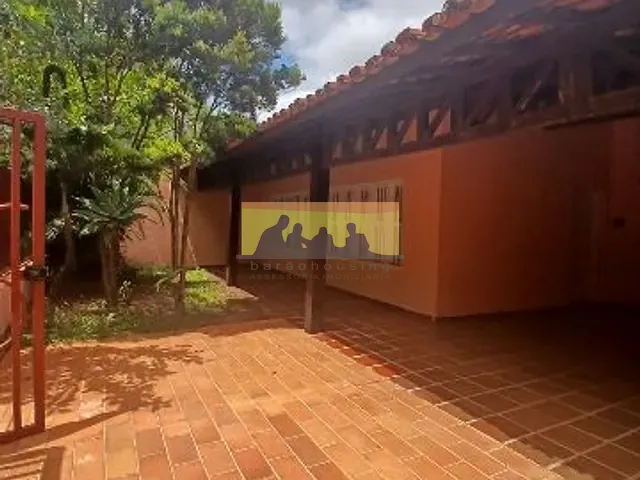 Casa 4 quartos e 2 banheiros, para alugar, no bairro Cidade Universitária em Campinas