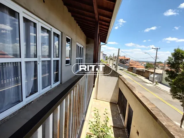 Casa com 250m² 3 quartos e 2 banheiros, à venda, no bairro Parque Jambeiro em Campinas