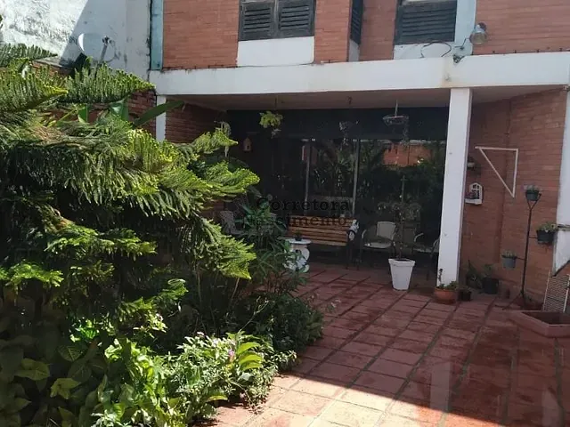 Casa com 342m² 4 quartos e 2 banheiros, à venda, no bairro Centro em Jacareí