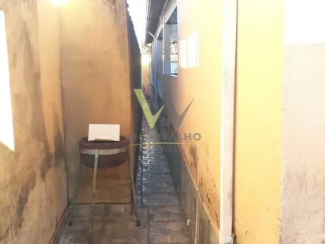 Casa com 300m² 3 quartos e 2 banheiros, à venda, no bairro Boa Vista em Anápolis