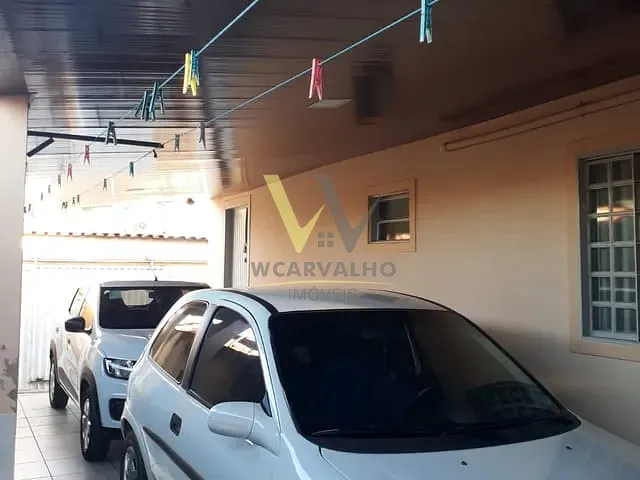 Casa com 300m² 3 quartos e 2 banheiros, à venda, no bairro Boa Vista em Anápolis
