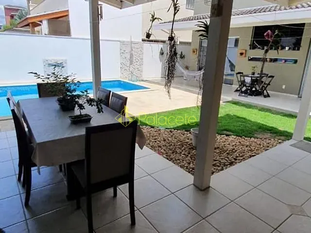 Casa com 300m² 3 quartos e 4 banheiros, à venda, no bairro Loteamento Residencial Campos do Conde II em Tremembé