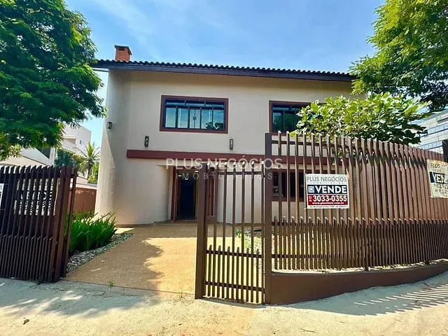 Casa com 580m², à venda ou para alugar, no bairro Parque Campolim em Sorocaba