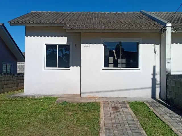 Locação - Casa com 2 quartos, Área Externa, 45 m², Condomínio Belas Oficinas - Oficinas, Ponta Grossa.