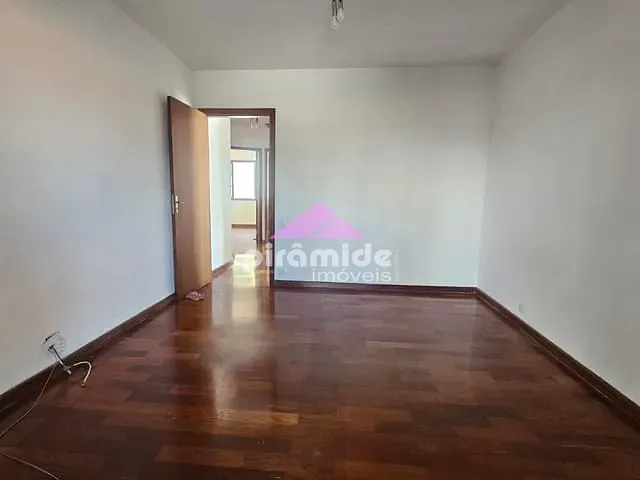 Casa com 500m² 4 quartos e 3 banheiros, para alugar, no bairro Jardim Esplanada em São José dos Campos