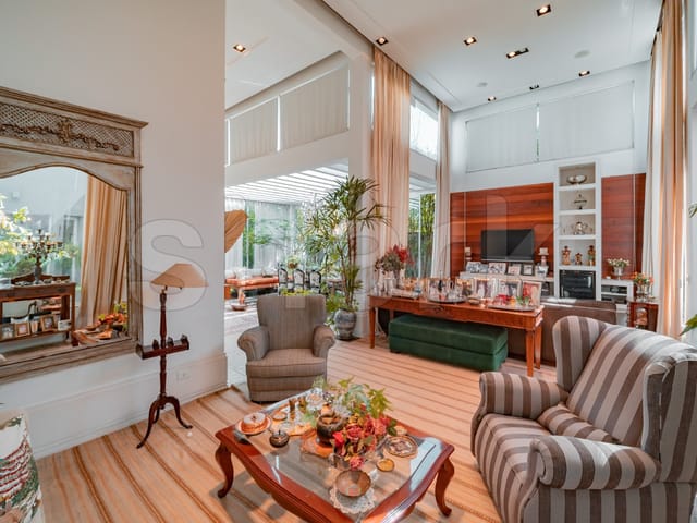 Casa com 770m² 4 quartos e 4 banheiros, à venda, no bairro Alphaville em Santana de Parnaíba