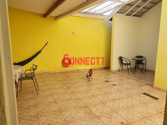 Casa 2 quartos e 2 banheiros, à venda, no bairro Jardim Cristo Redentor em Ribeirão Preto