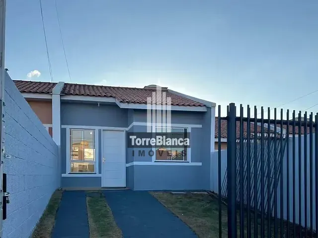 Casa 2 quartos e 1 banheiro, à venda, no bairro Cará-cará em Ponta Grossa
