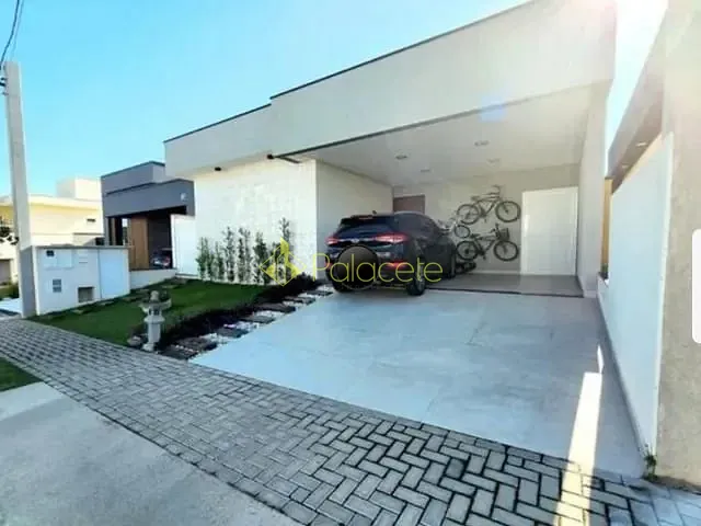 Casa com 300m² 3 quartos e 4 banheiros, à venda, no bairro Piracangaguá em Taubaté