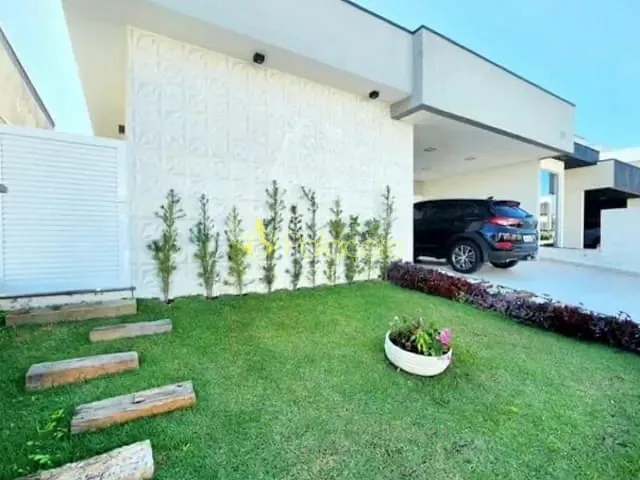 Casa com 300m² 3 quartos e 4 banheiros, à venda, no bairro Piracangaguá em Taubaté