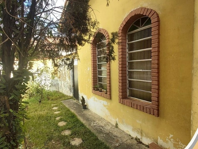 Casa com 308m² 2 quartos e 1 banheiro, à venda, no bairro Vila Passos em Lorena
