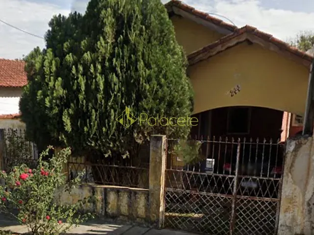 Casa com 308m² 2 quartos e 1 banheiro, à venda, no bairro Vila Passos em Lorena