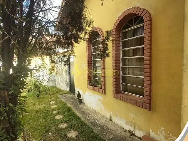 Casa com 308m² 2 quartos e 1 banheiro, à venda, no bairro Vila Passos em Lorena