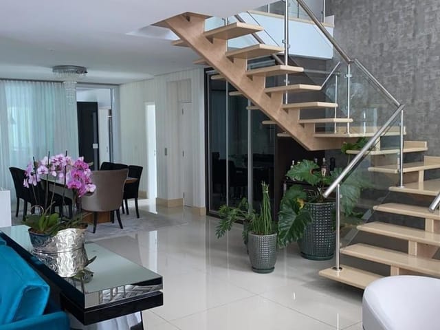 Casa com 603m² 4 quartos e 6 banheiros, à venda, no bairro Alphaville Residencial Dois em Barueri