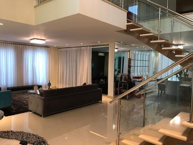 Casa com 603m² 4 quartos e 6 banheiros, à venda, no bairro Alphaville Residencial Dois em Barueri