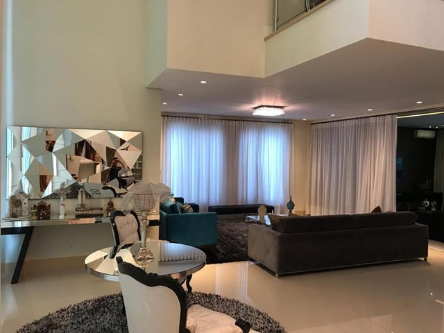 Casa com 603m² 4 quartos e 6 banheiros, à venda, no bairro Alphaville Residencial Dois em Barueri