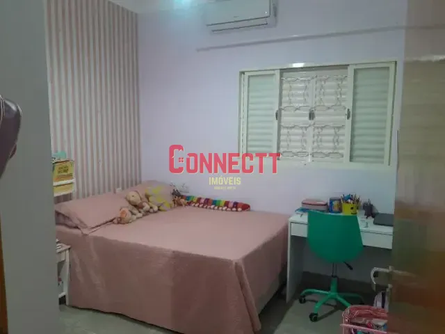 Casa com 137m² 3 quartos e 2 banheiros, à venda, no bairro Bonfim Paulista em Ribeirão Preto