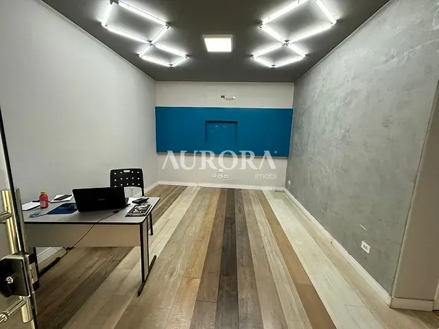 Casa com 450m² 3 quartos e 2 banheiros, à venda, no bairro Santos Dumont em Londrina
