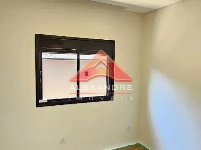Casa com 250m² 3 quartos e 1 banheiro, à venda, no bairro Recanto dos Eucaliptos em São José Dos Campos