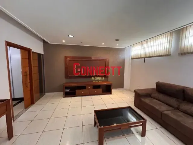Casa com 308m² 3 quartos e 3 banheiros, à venda, no bairro Jardim Arlindo Laguna em Ribeirão Preto