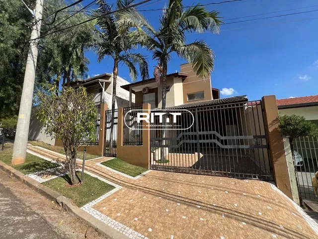 Casa com 300m² 3 quartos e 2 banheiros, à venda, no bairro Parque Nova Suíça em Valinhos