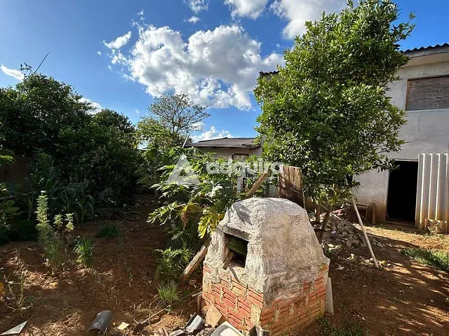 Casa com 495m² 4 quartos e 4 banheiros, à venda, no bairro Uvaranas, Jardim Paraíso em Ponta Grossa