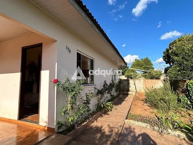 Casa com 495m² 4 quartos e 4 banheiros, à venda, no bairro Uvaranas, Jardim Paraíso em Ponta Grossa
