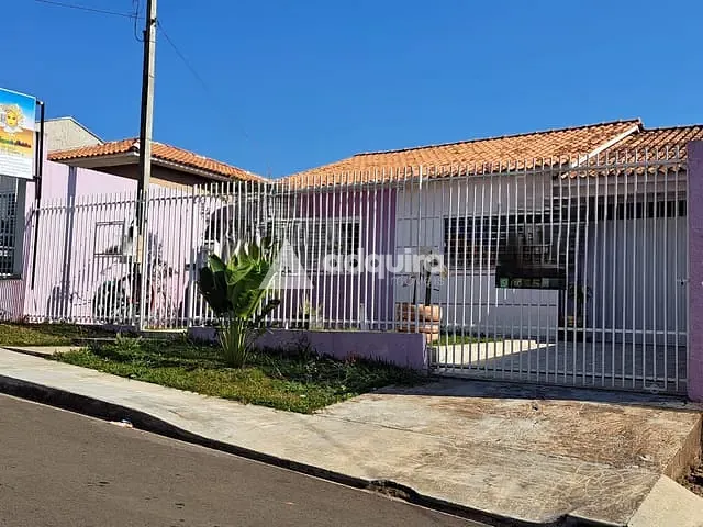 Casa com 250m² 2 quartos e 2 banheiros, à venda, no bairro Contorno em Ponta Grossa