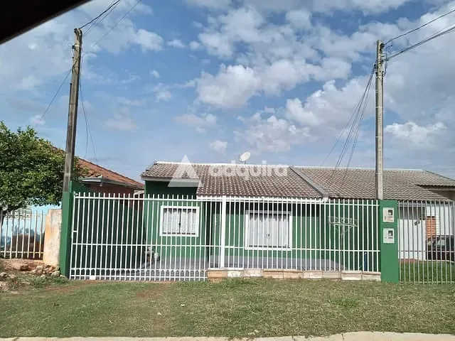 Casa com 210m² 2 quartos e 1 banheiro, à venda, no bairro Cará-cará em Ponta Grossa