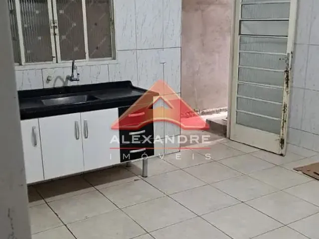 Casa com 211m² 2 quartos e 1 banheiro, à venda, no bairro Jardim das Cerejeiras em São José Dos Campos