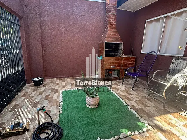 Casa com 92m² 2 quartos e 1 banheiro, à venda, no bairro Uvaranas em Ponta Grossa