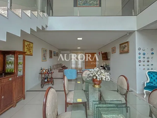 Casa com 287m² 3 quartos e 2 banheiros, à venda, no bairro Jd Universitario em Londrina