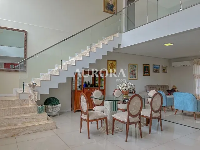 Casa com 287m² 3 quartos e 2 banheiros, à venda, no bairro Jd Universitario em Londrina