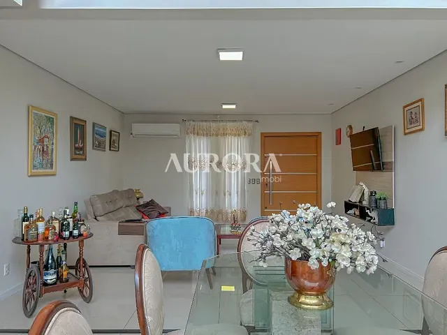 Casa com 287m² 3 quartos e 2 banheiros, à venda, no bairro Jd Universitario em Londrina