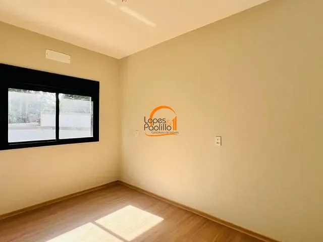 Casa com 555m² 3 quartos e 4 banheiros, à venda, no bairro San Fernando Valley em Atibaia