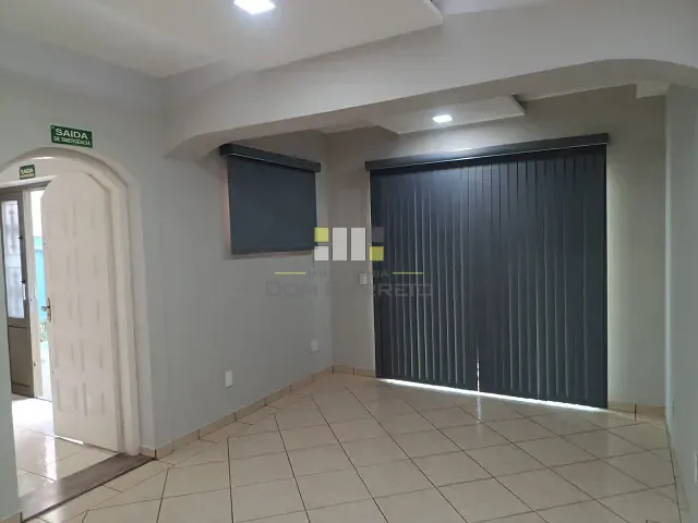 Casa com 294m², para alugar, no bairro Vila Santana em Sumaré