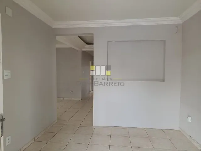 Casa com 294m², para alugar, no bairro Vila Santana em Sumaré