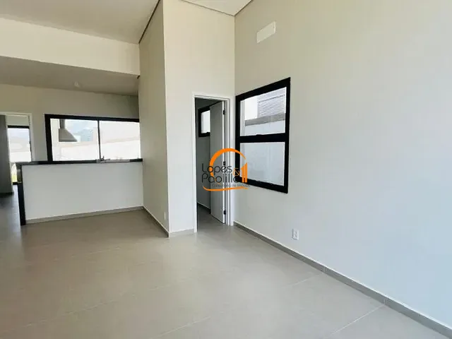 Casa com 415m² 3 quartos e 4 banheiros, à venda, no bairro San Fernando Valley em Atibaia