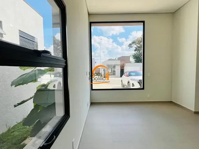 Casa com 415m² 3 quartos e 4 banheiros, à venda, no bairro San Fernando Valley em Atibaia